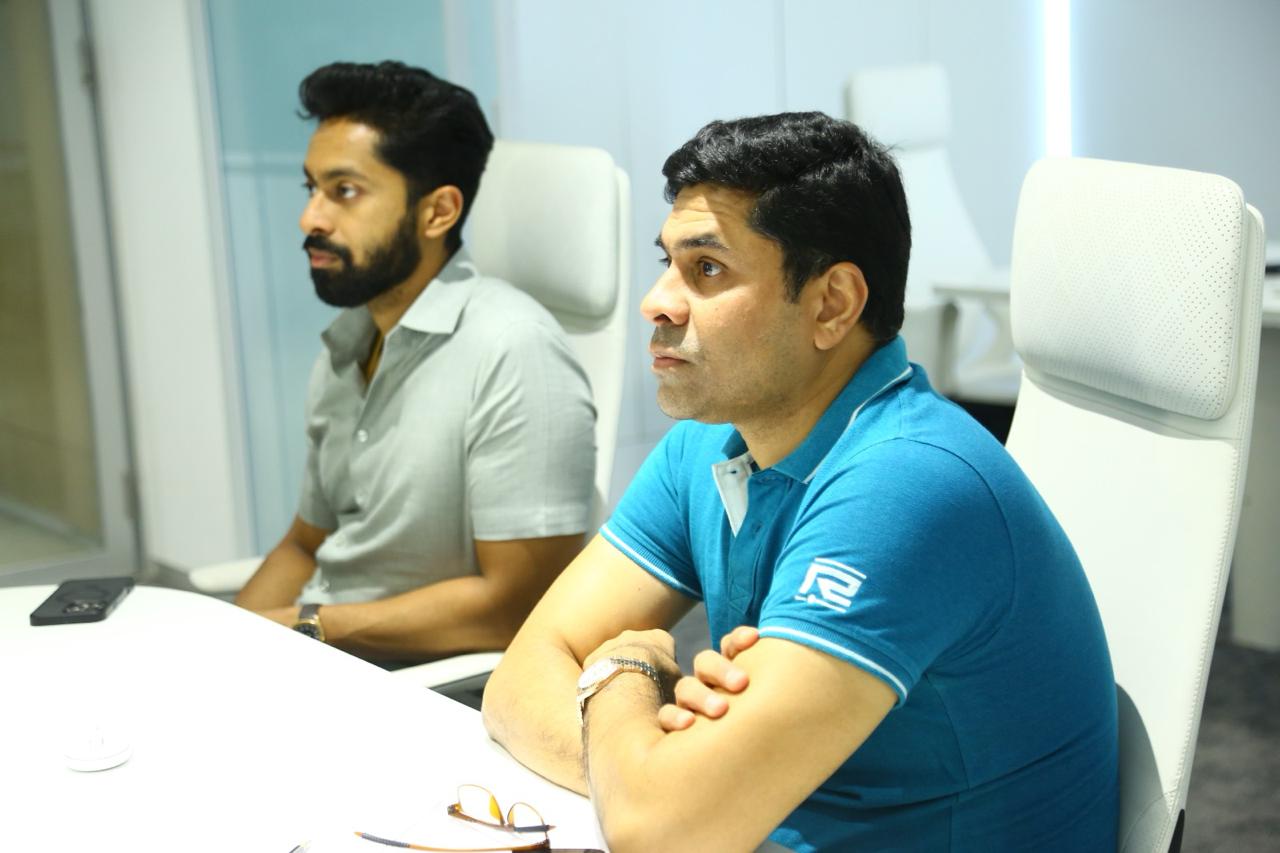 Rithwik participants attentively listening during AI training
